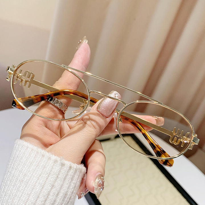 Women’s fashionable glasses with elegant metal frame and unique design Bowlift