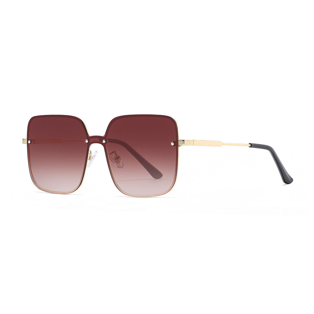 Women's sunglasses in an eccentric square design with a high-quality metal frame Bowlift