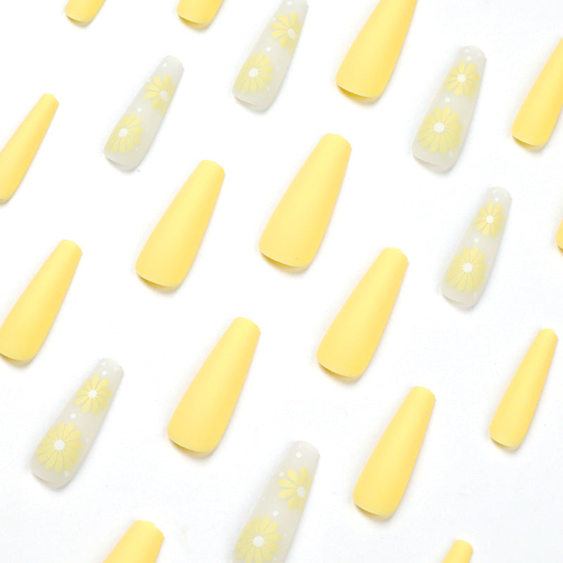 Elegant and artistic artificial nails Bowlift
