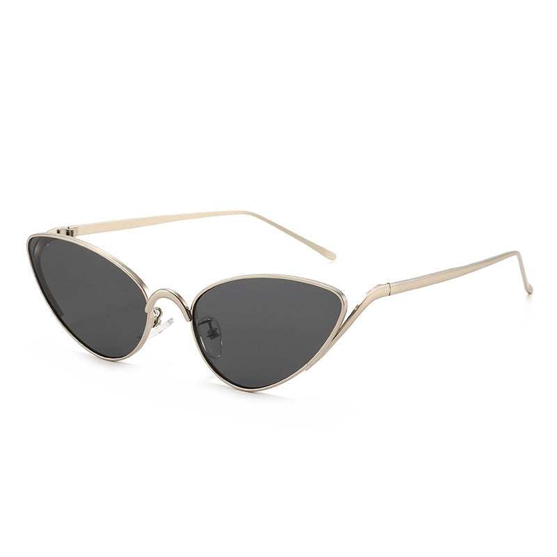 Stylish Cat-Eye Sunglasses with Lightweight Frame Bowlift
