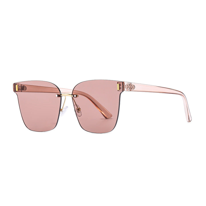 Women’s sunglasses in a modern design with a wide frame Bowlift