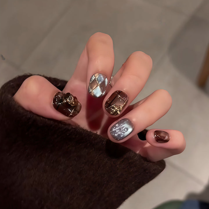 Luxury Accented Artificial Nails Bowlift