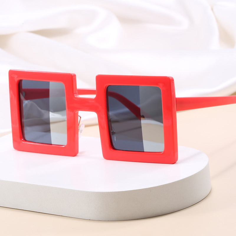 Women's fashionable square sunglasses with a unique, clear design Bowlift
