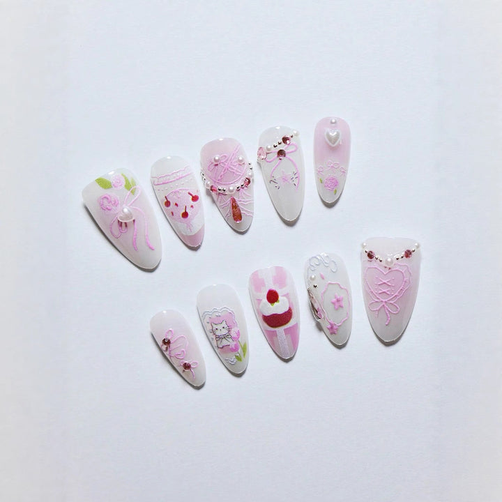 Artistic Heart-Embellished Press-On Nail Set Bowlift