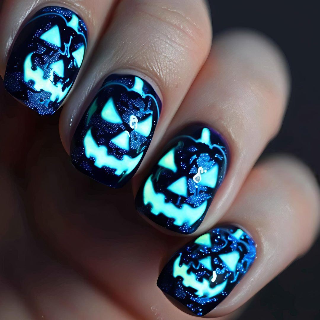 Halloween-Themed Nail Art Bowlift