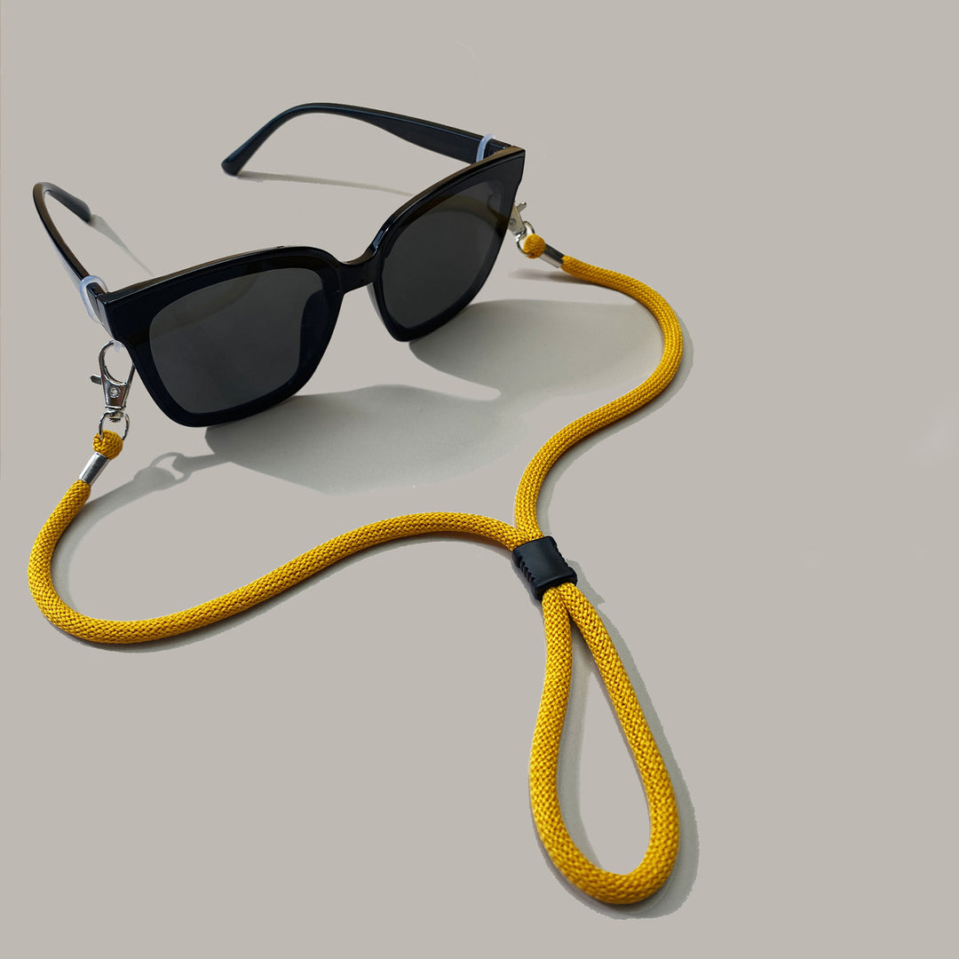 Adjustable Eyewear Retainer with Premium Clips Bowlift