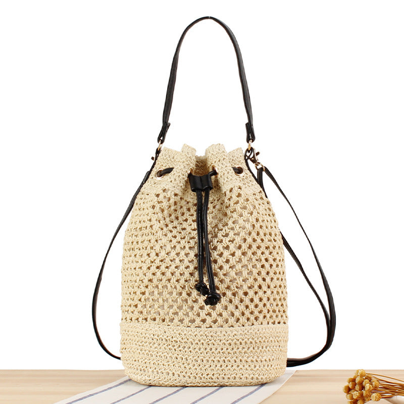 Braided Bucket Bag Made of Natural Material Bowlift