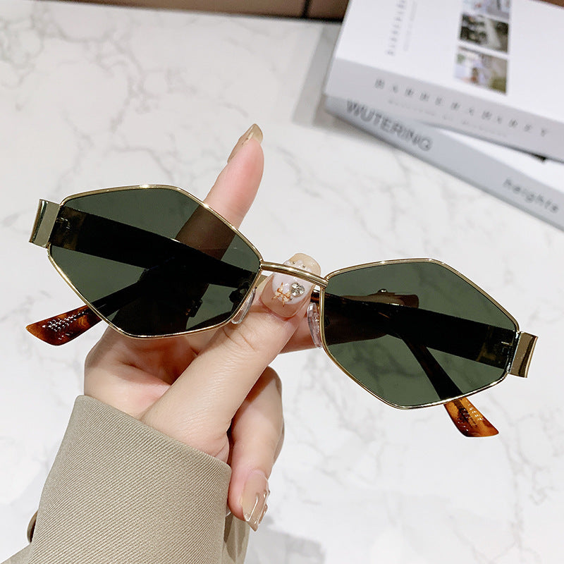 Women's Geometric Cat-Eye Sunglasses Bowlift