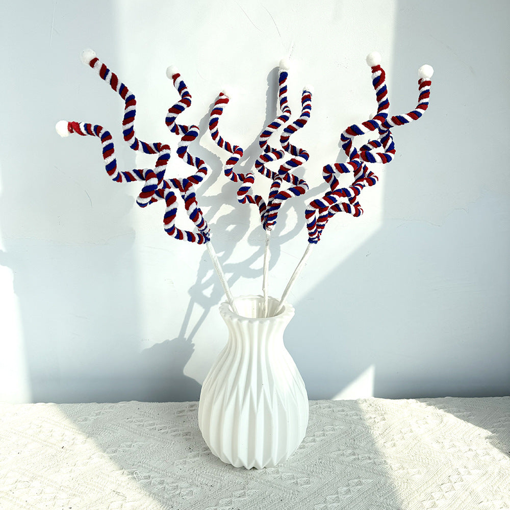 Unisex decorative spiral decoration stake with tinsel vines and ball ends Bowlift