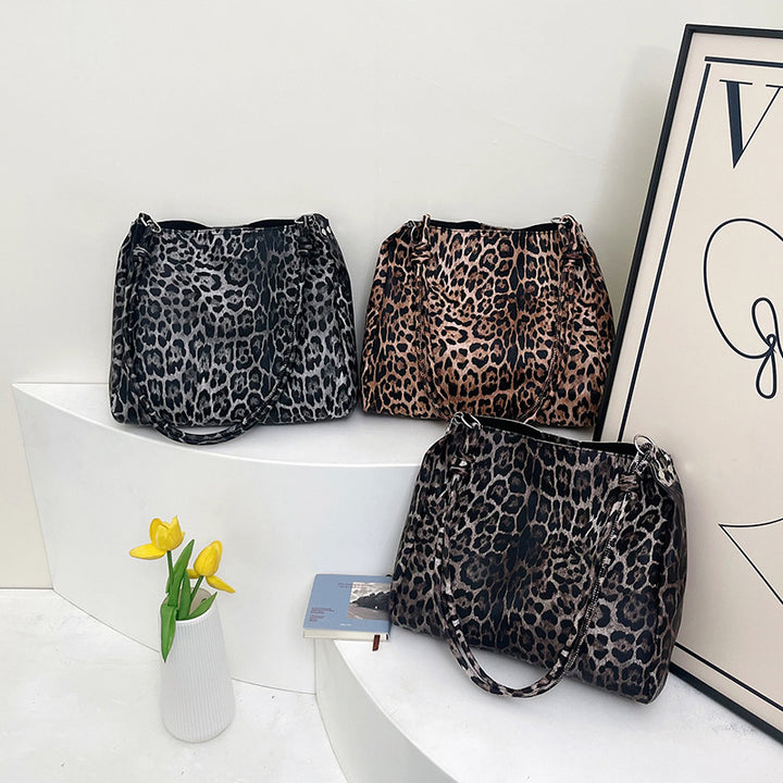 WoPremium Animal Print Shoulder Bag Bowlift