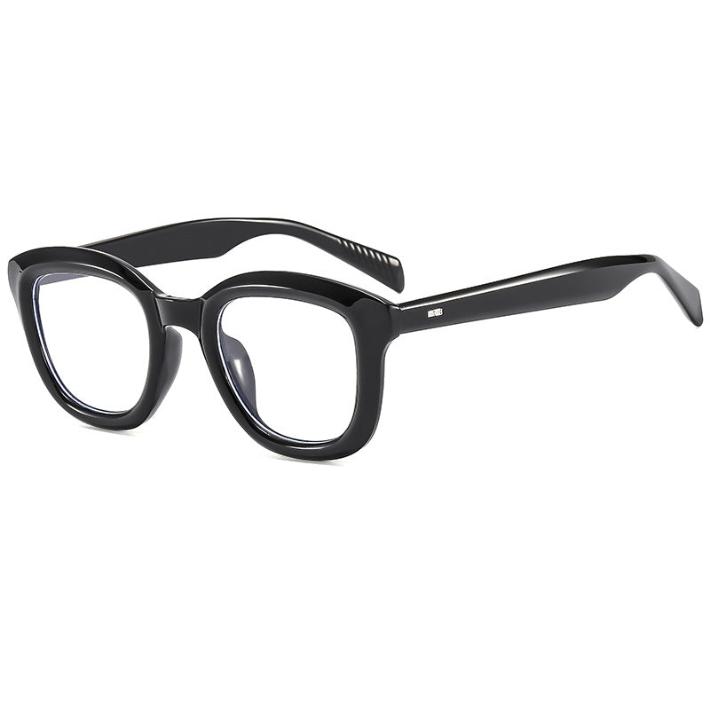 Women’s Fashion Sunglasses in Elegant, Transparent Design Bowlift