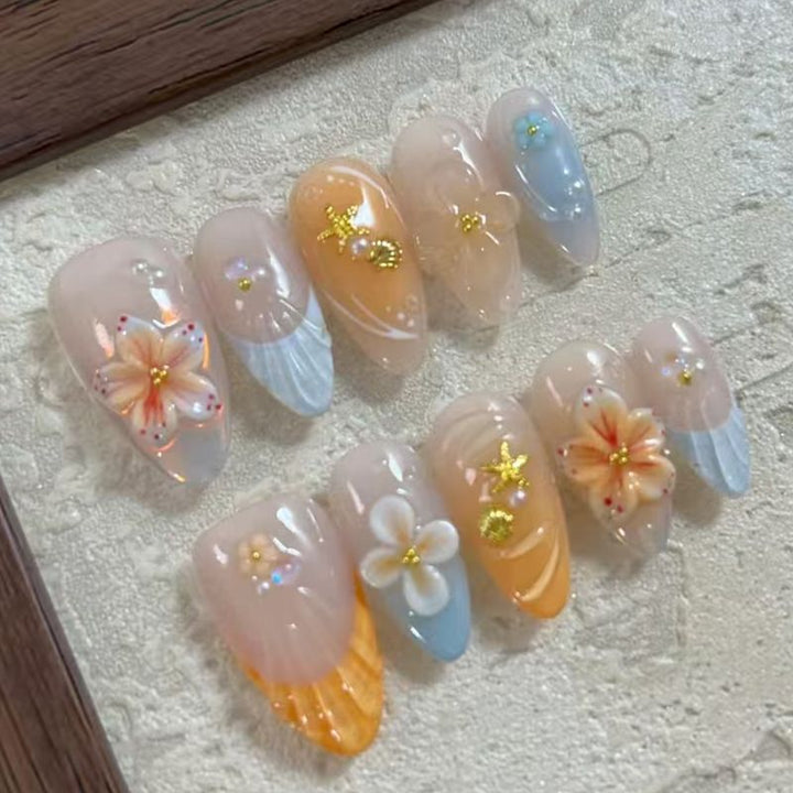 Nail art set with floral patterns and ombre effects Bowlift