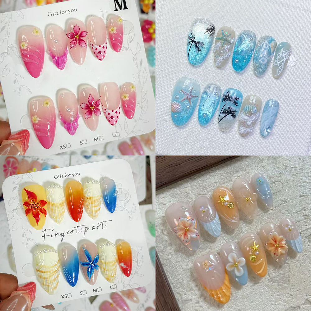 Nail art set with floral patterns and ombre effects Bowlift