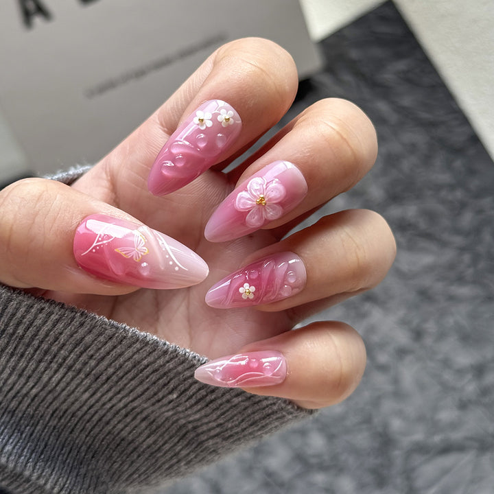 Floral-Embellished Press-On Nail Kit Bowlift