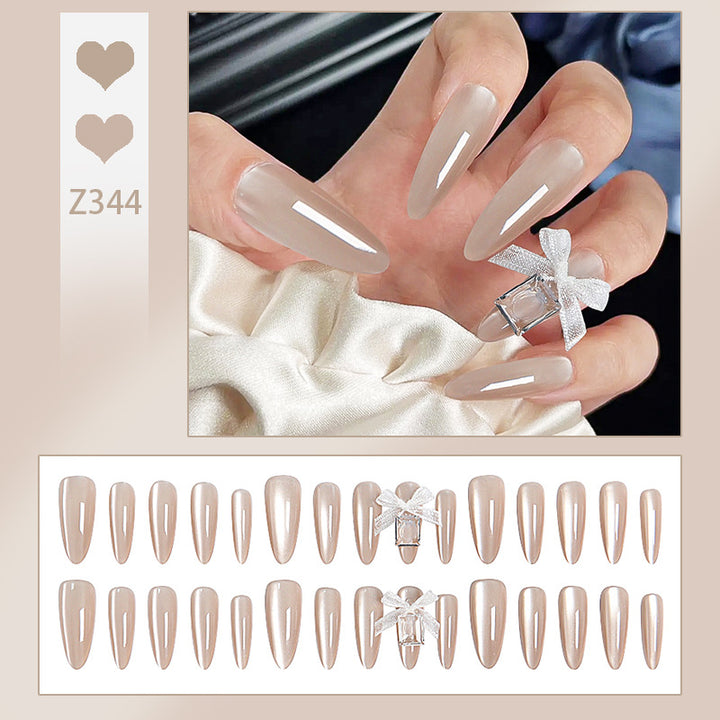 Elegant artificial nail tips with a glossy finish Bowlift