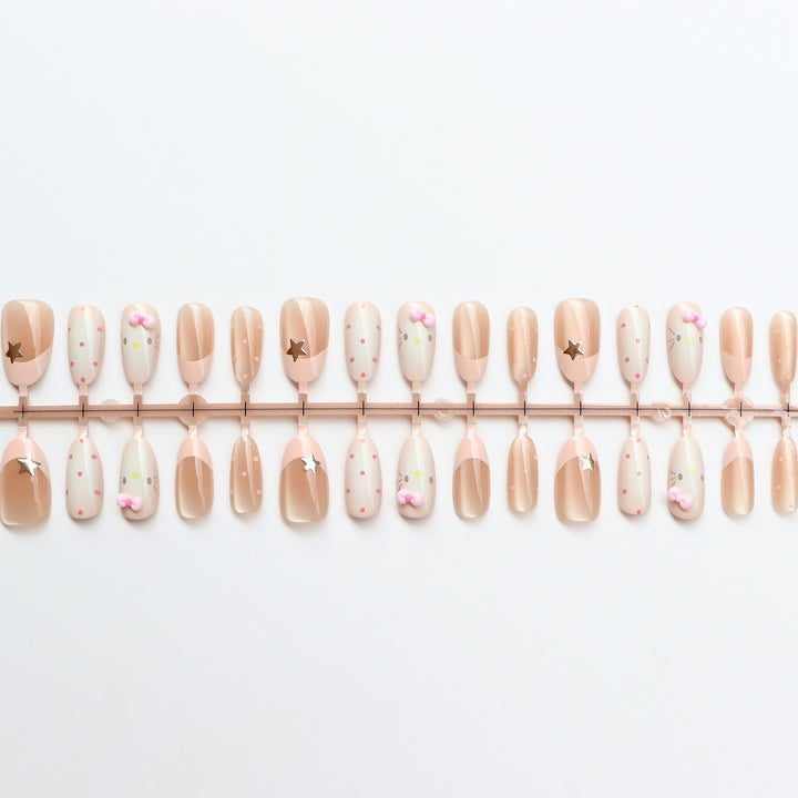 Elegant Minimalist Press-On Nail Set Bowlift