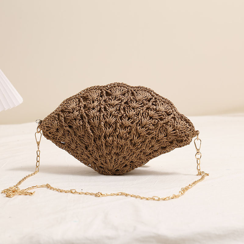Elegant Clutch Bag in Shell Design Bowlift