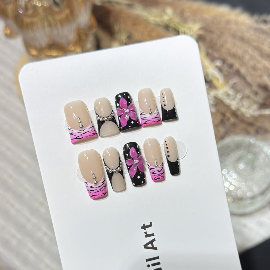 Decorative Press-On Nail Set with Floral and Striped Design Bowlift