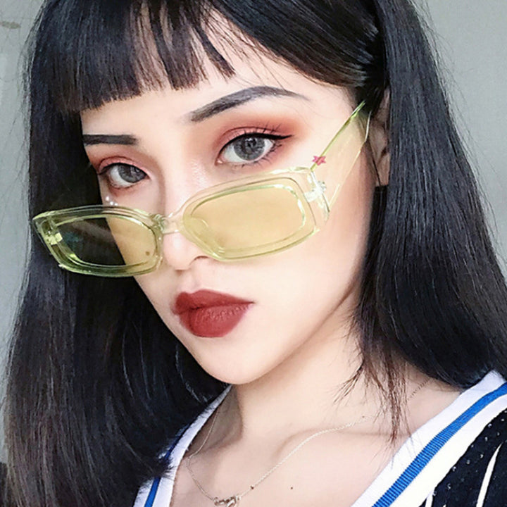 Ladies fashionable sunglasses in futuristic transparent design Bowlift