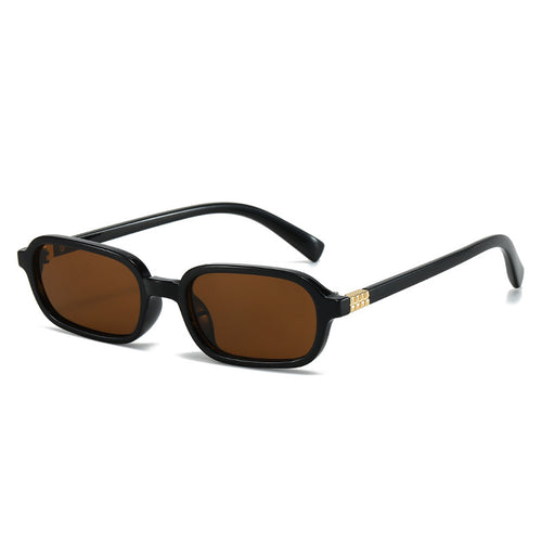 Chic Flat Lens Sunglasses with Decorative Metal Details Bowlift