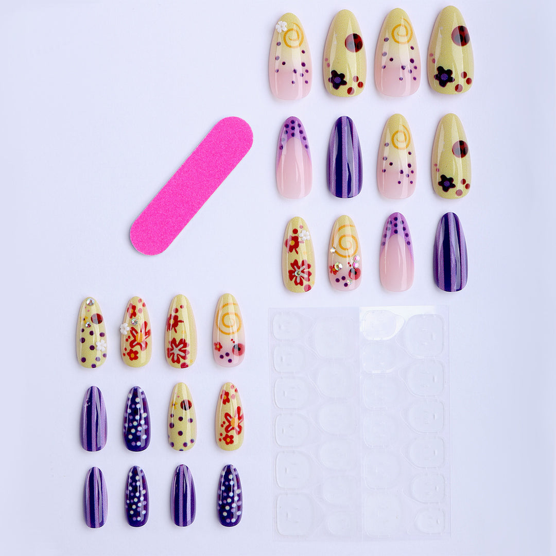 Artificial Fingernails with Floral and Geometric Design Bowlift