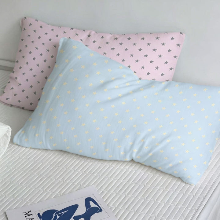Star-Patterned Decorative Pillow