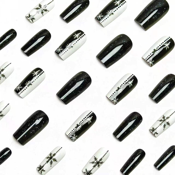 Elegant Winter Snowflake Nail Art Bowlift
