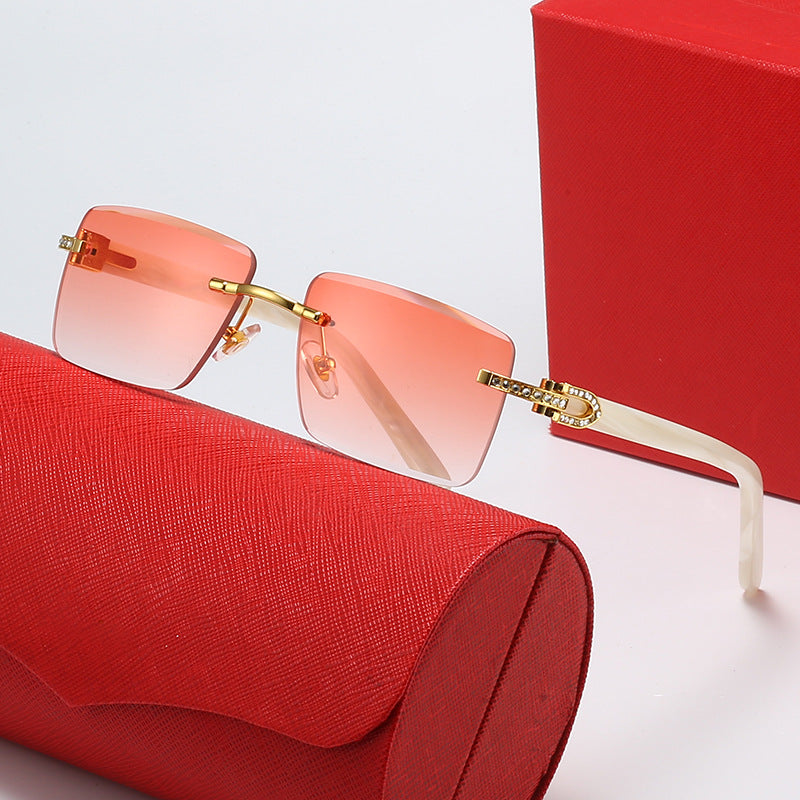 Ladies fashionable square sunglasses with luxurious accent and UV protection Bowlift