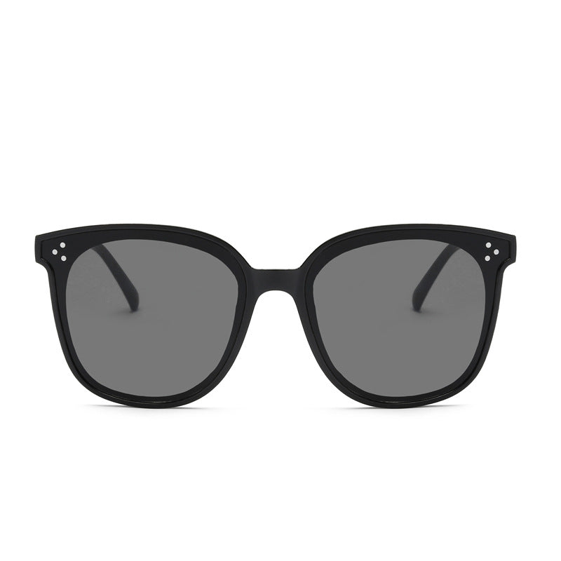 Contemporary Square Frame Sunglasses Bowlift
