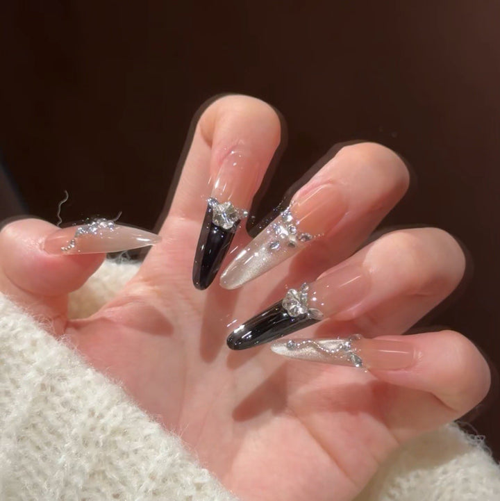 Stylish Stiletto Press-On Nail Extensions Bowlift