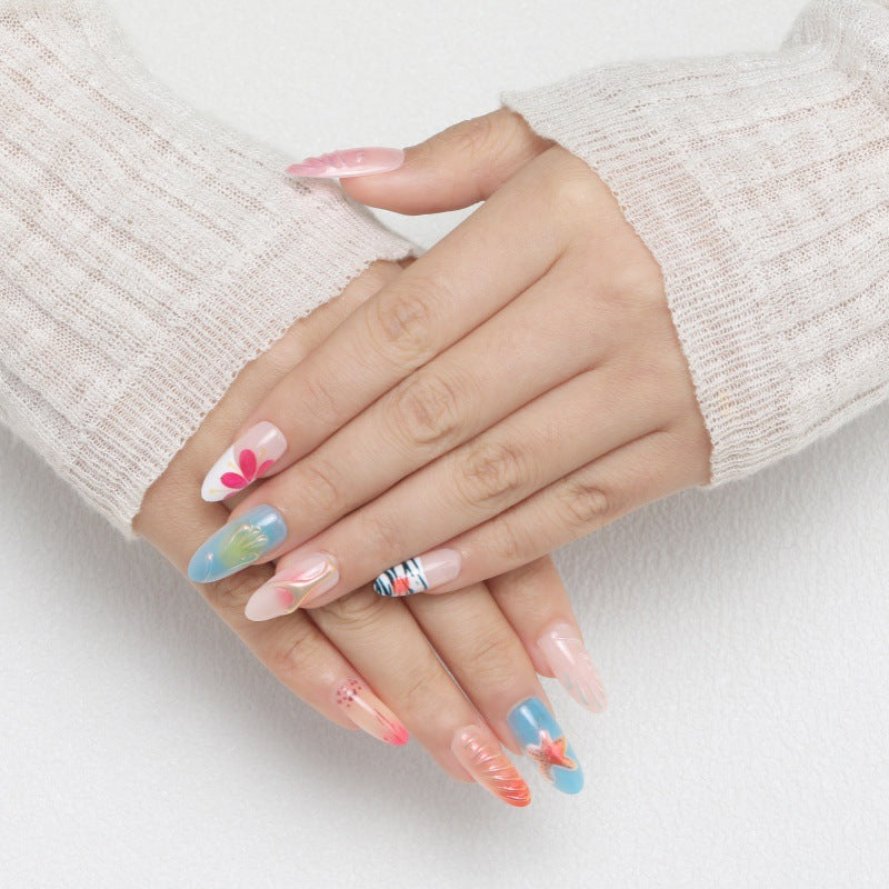 Artistic nail tips with maritime motifs Bowlift