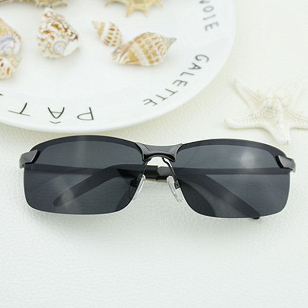 Ladies sporty sunglasses with switchable lenses Bowlift