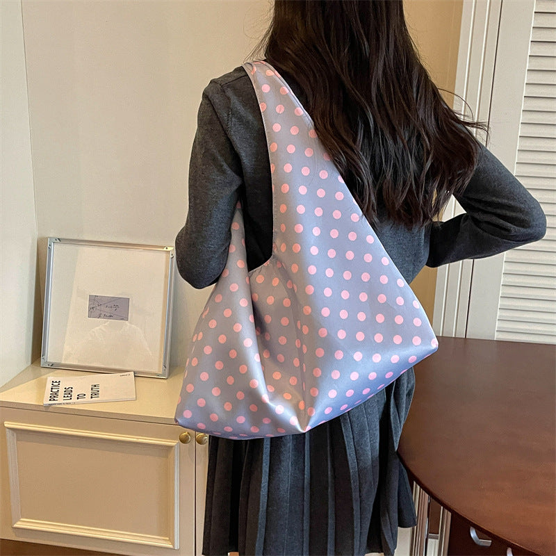 Modern Everyday Bag Bowlift