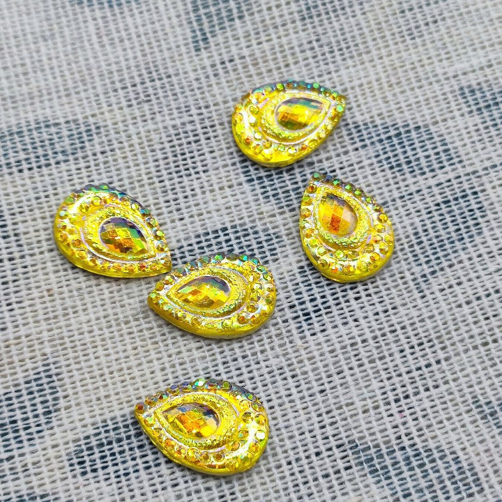 Glittering drop appliqués Bowlift