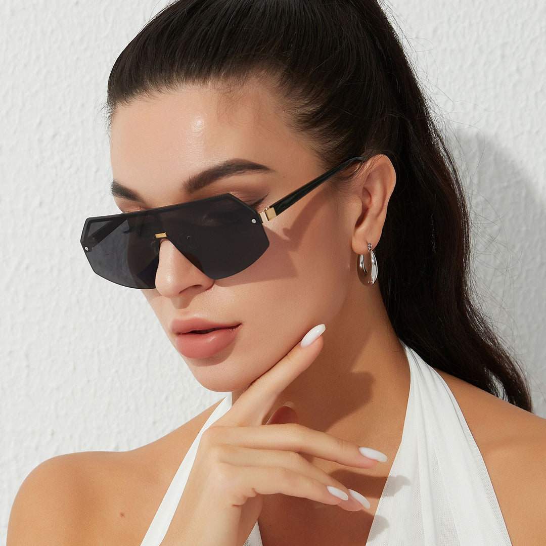 Women futuristic oversized sunglasses with innovative frame Bowlift