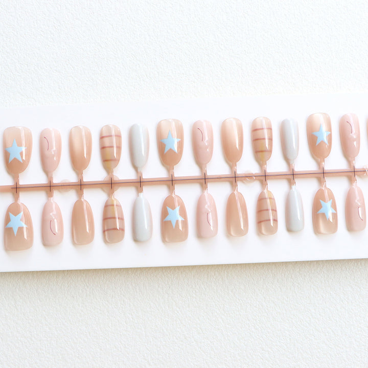 Star-Decorated Press-On Nail Art Bowlift