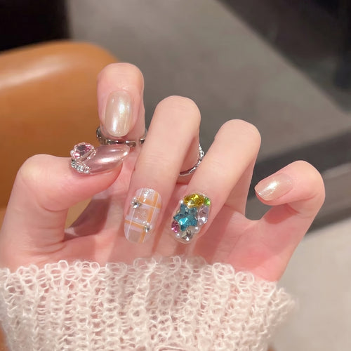 Artistic Themed Nail Art Set Bowlift