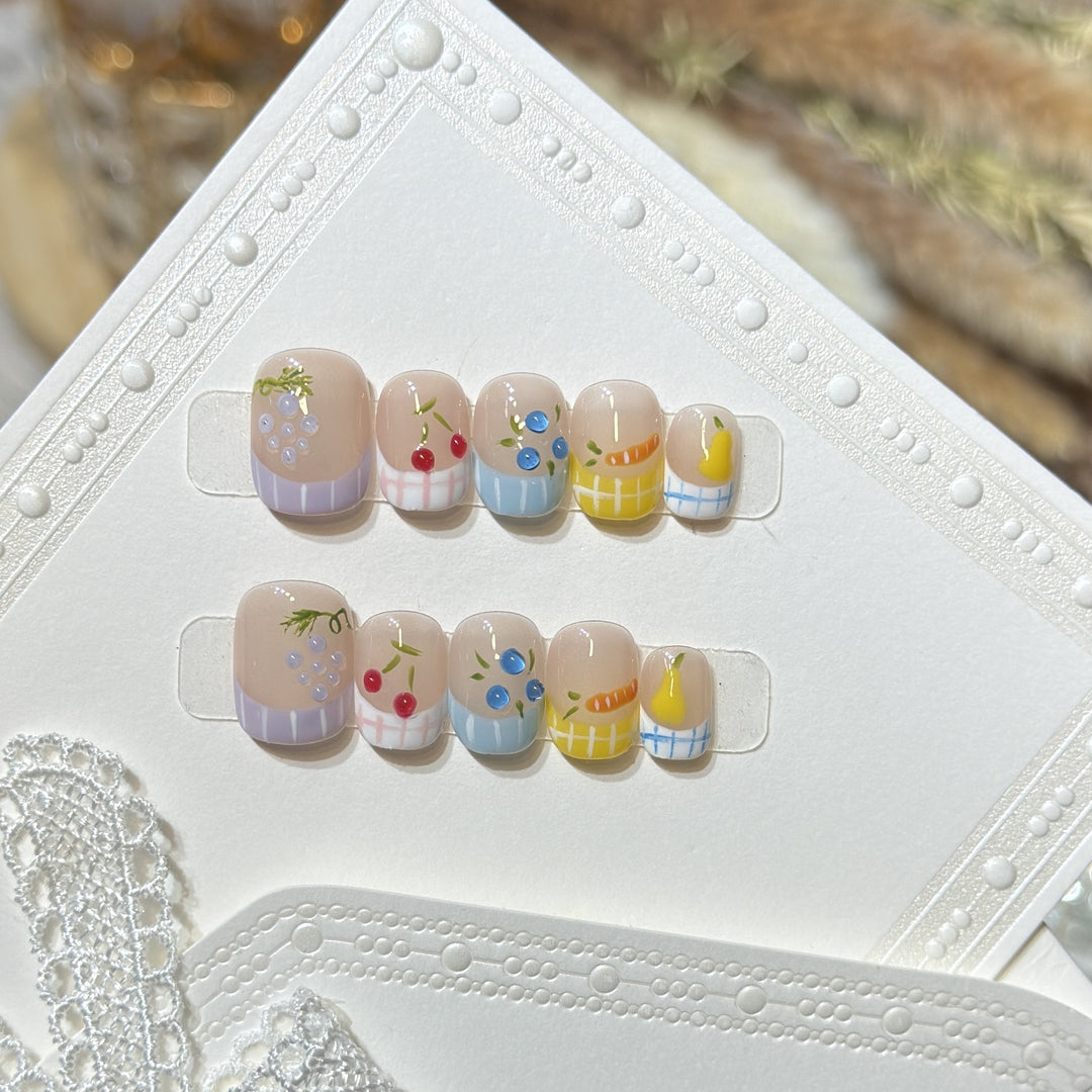 Artistic Fruit-Inspired Press-On Nail Set Bowlift