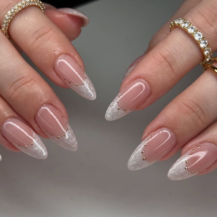 Elegant Stiletto Press-On Nails with Gold Accents Bowlift