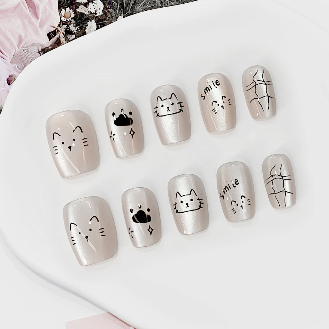 Creative Nail Art Set with Cat Designs Bowlift