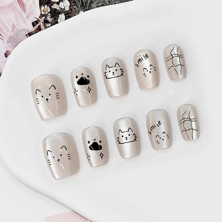 Creative Nail Art Set with Cat Designs Bowlift