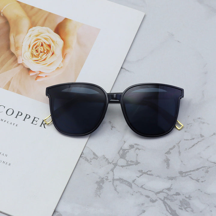Contemporary Square Frame Sunglasses Bowlift