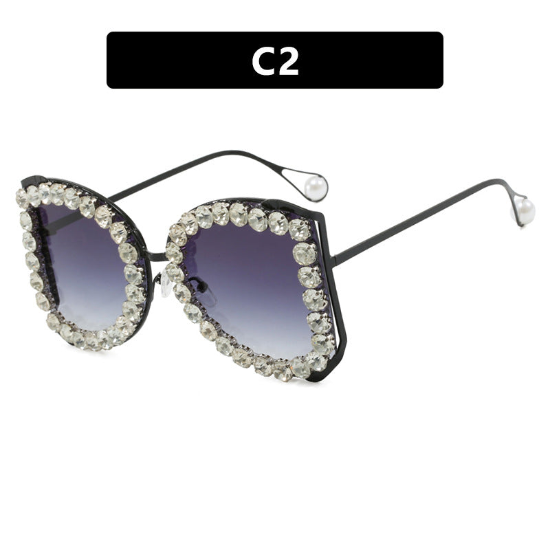 Women's extravagant cat-eye sunglasses with sparkling rhinestone frame Bowlift