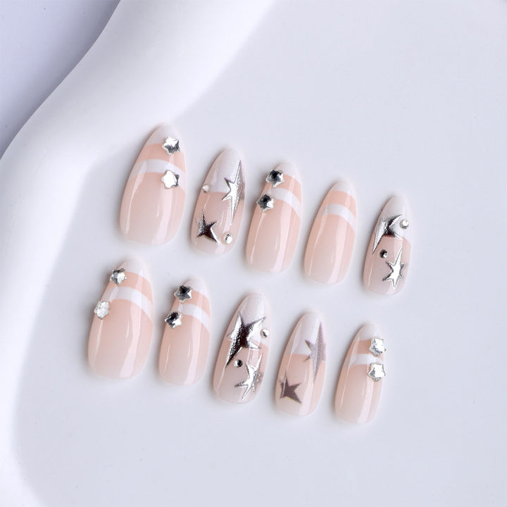 Creative decorative nails with elegant glitter accents Bowlift