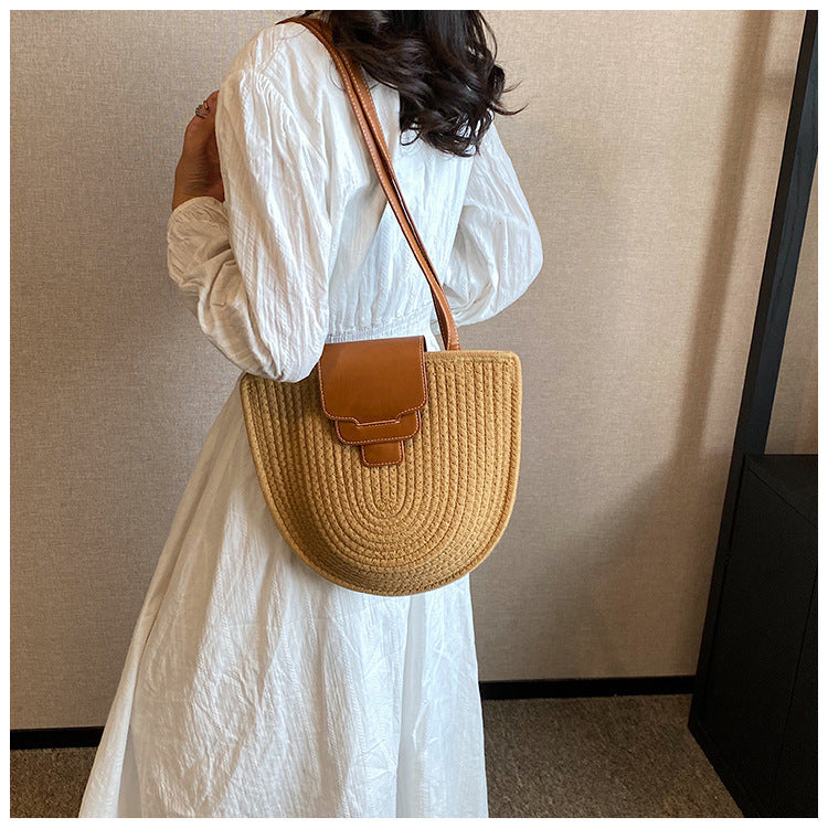 Elegant Handmade Shoulder Bag with High-Quality Leather Flap Bowlift