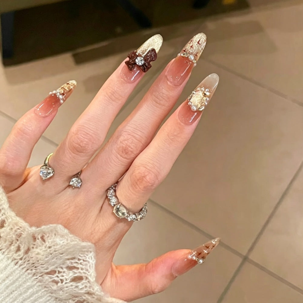 Glamorous Nail Art Bowlift