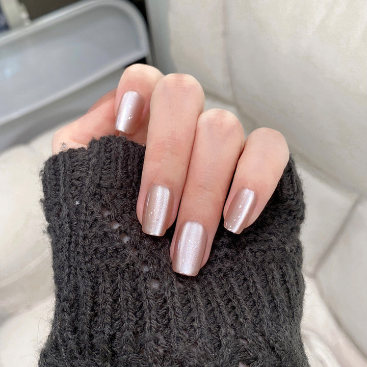 Ombre Press-On Nails with Glossy Finish Bowlift