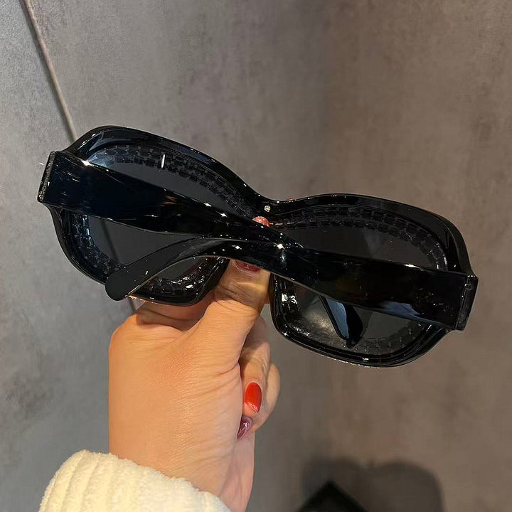 Women's glamorous sports sunglasses with extravagant crystal frame Bowlift