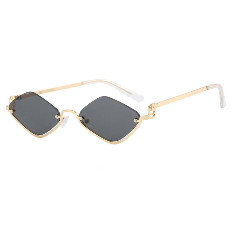 Ladies sunglasses in an elegant, geometric design Bowlift