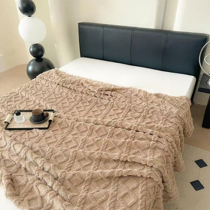 Women Plush Bedspread with Textured Design Bowlift